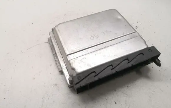 Volvo XC90 Engine control unit/module 0281011078