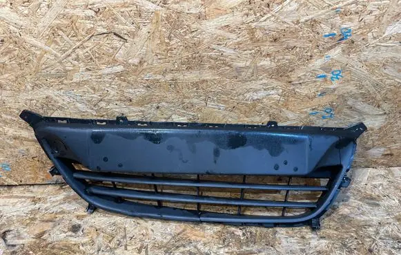 Front bumper lower grill