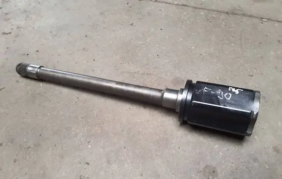 BMW M5 F90 Front driveshaft