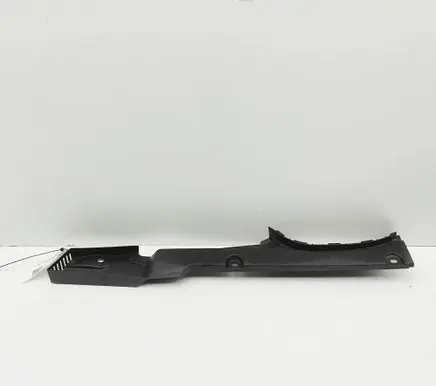 Volvo XC90 Fender end trim 31371764