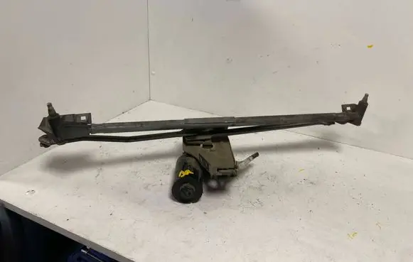 Audi A6 S6 C4 4A Front wiper linkage and motor 4A1955023C 0390241330 1397020259