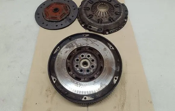 Audi A6 S6 C5 4B Clutch set kit 059141031