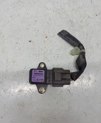 Nissan X-Trail T30 Airbag deployment crash/impact sensor 479308H300