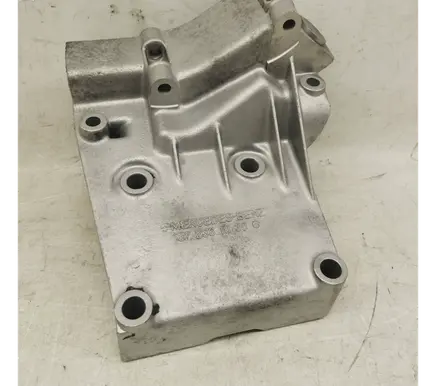 Mercedes-Benz 190 W201 Power steering pump mounting bracket 1022361030 A1022361030 M102