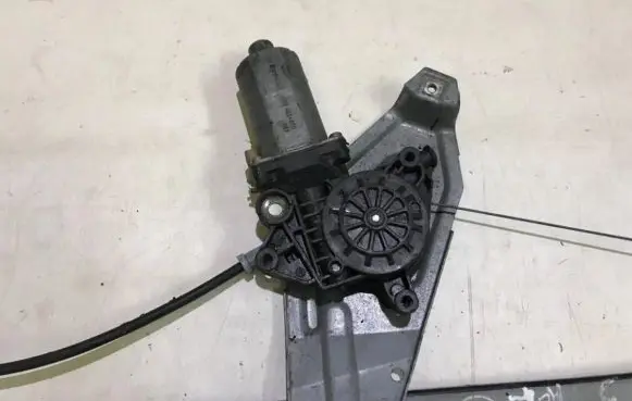 Renault Espace III Front door window regulator motor 190483000 190483-000