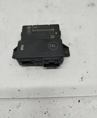 Audi A6 S6 C6 4F Gateway control module 4F0907468M 4F0907468F