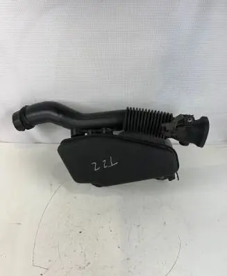 Toyota Prius+ (ZVW40) Intake resonator 1789337040