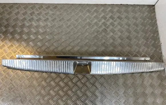 Mercedes-Benz E W212 Trunk/boot sill cover protection A2126900027 BBP176901