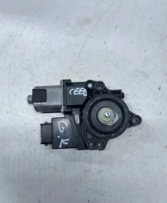KIA Ceed Rear door window regulator motor 617013101