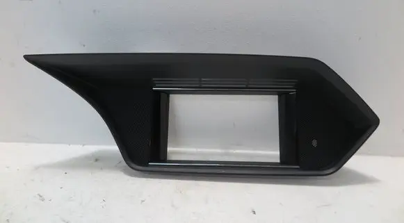 Mercedes-Benz E W212 Radio/GPS head unit trim A2126801236