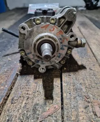 Ford Focus Fuel injection high pressure pump FTP619810F