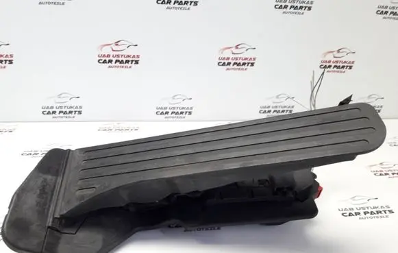 Volkswagen PASSAT B6 Accelerator throttle pedal 1K2721503M 6PV00874500