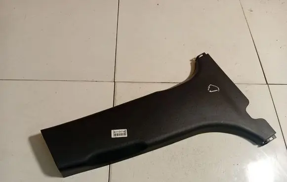 Hyundai i30 (B) pillar trim (top) 858452R000