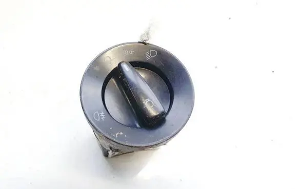 Skoda Fabia Mk2 (5J) Light switch