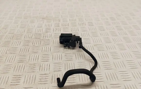 Renault Kadjar Turbo solenoid valve 149564959R 17T123 70181419