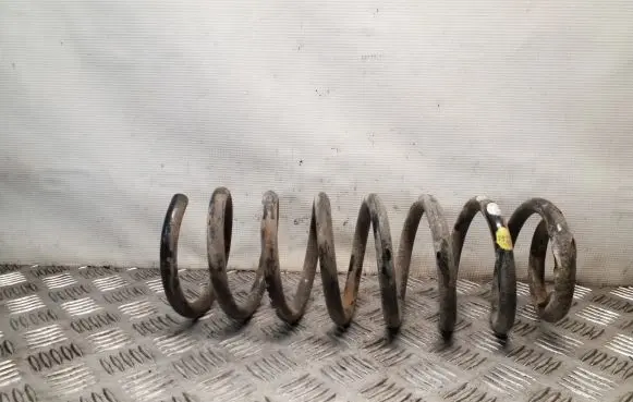 Audi A6 S6 C4 4A Rear coil spring