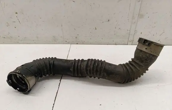 Mercedes-Benz CLA C117 X117 W117 Intercooler hose/pipe A2465200101