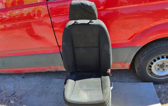 Mercedes-Benz Sprinter W907 W910 Front driver seat