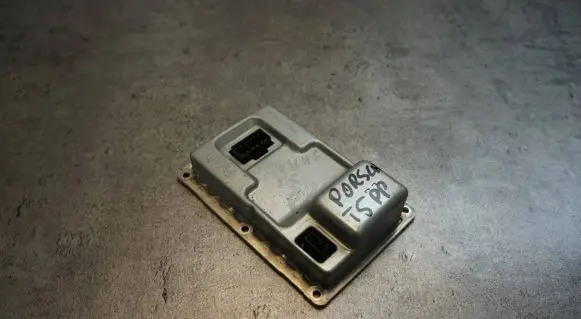 Porsche Cayenne (9PA) Voltage converter/converter module 89030460 LAD5G