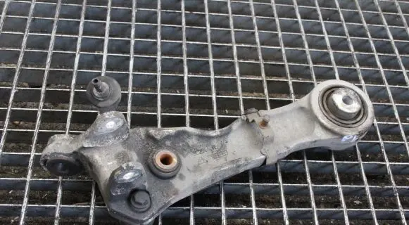 Jaguar XF X250 Front lower control arm/wishbone