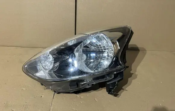 Nissan Micra Headlight/headlamp
