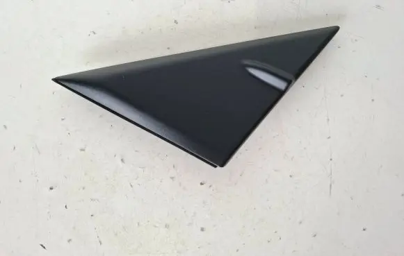 Lexus CT 200H Windshield trim 6749678L