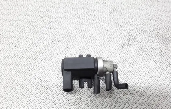 Volkswagen Transporter - Caravelle T5 Turbo solenoid valve 1J0906627B