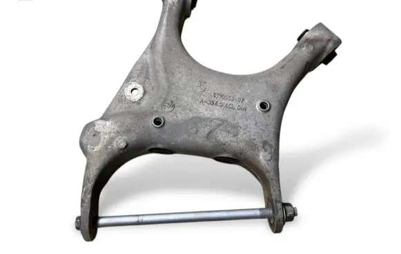 BMW X6 F16 Rear upper control arm/wishbone 6770953 6770951 33326770951