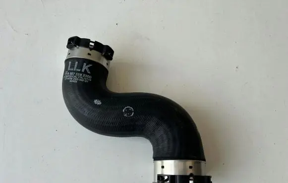 Mercedes-Benz Sprinter W907 W910 Intercooler hose/pipe A9075282300