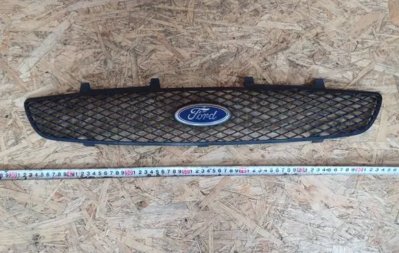 Ford Fiesta Front grill 1S618A428BA