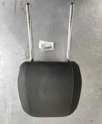 Volvo XC40 Front seat headrest 31467411