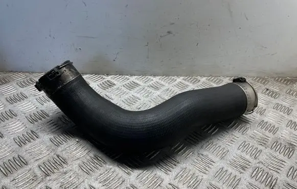 BMW 5 F10 F11 Intercooler hose/pipe 7810615