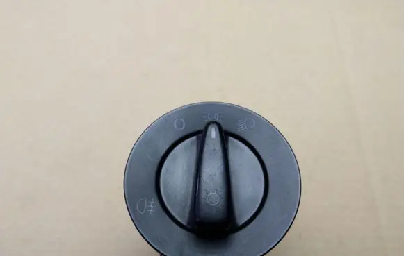 Volkswagen PASSAT B5.5 Light switch 1C0941531
