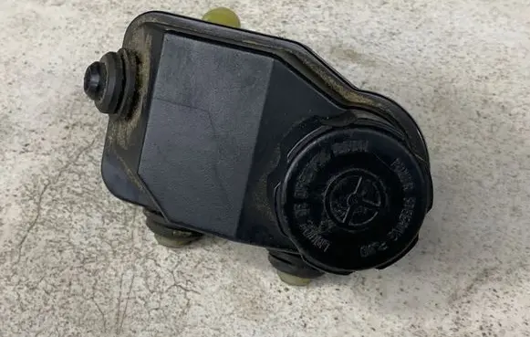 Volvo V50 Power steering fluid tank/reservoir 4N513531DC C6S4B 000085002094