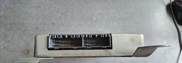Mazda 323 Engine control unit/module Z5B518881A