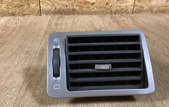 Peugeot 307 CC Dashboard side air vent grill/cover trim 9634499077