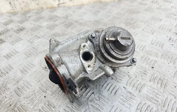 Mercedes-Benz A W169 EGR valve line/pipe/hose A6401401660 70030628 A0071534328