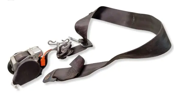 Citroen C4 I Front seatbelt 040066