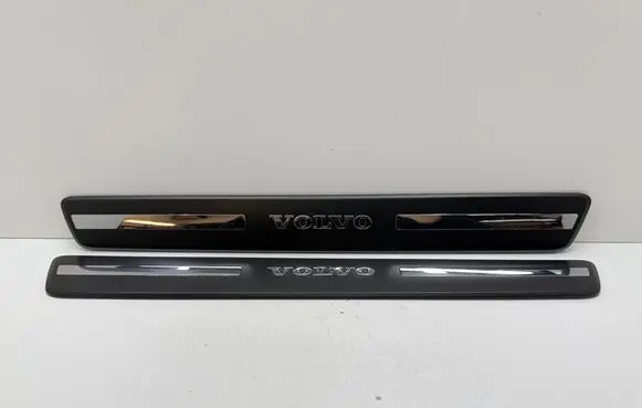 Volvo XC60 Front sill trim cover 31349002 31349213