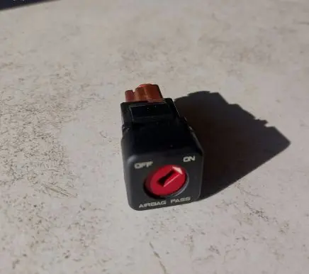 Peugeot 407 Passenger airbag on/off switch 95835T02