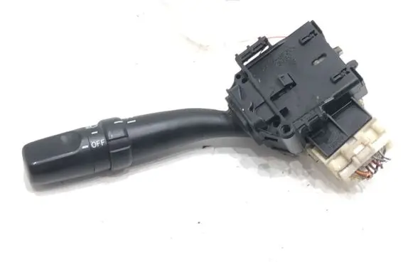 Toyota Avensis Verso Other switches/knobs/shifts 84140-44030