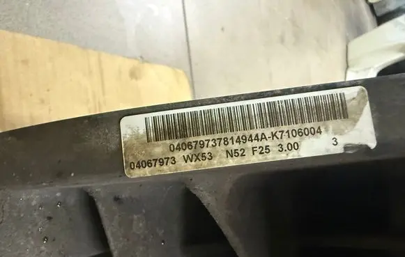 BMW 5 F10 F11 Engine block 7558325 N52B30AF N52B30