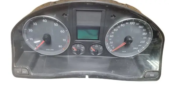 Volkswagen Golf V Speedometer (instrument cluster) 1K0920863AX V0003000