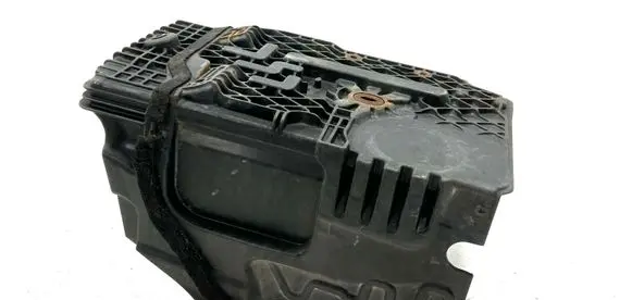 Battery tray