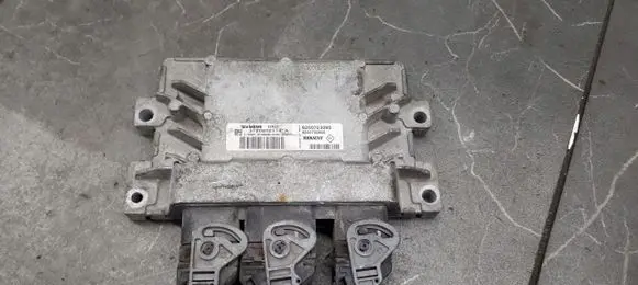 Renault Clio III Engine ECU kit and lock set 8200783095
