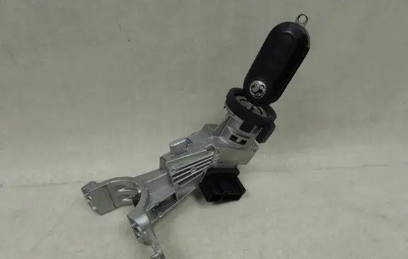 Opel Combo D Ignition lock 00519272790 01098401 58744