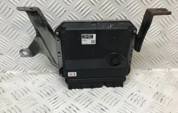 Lexus IS 220D-250-350 Engine control unit/module 8966153701