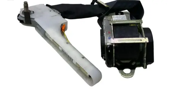 Nissan Juke I F15 Front seatbelt 617968000A BAMPT11224