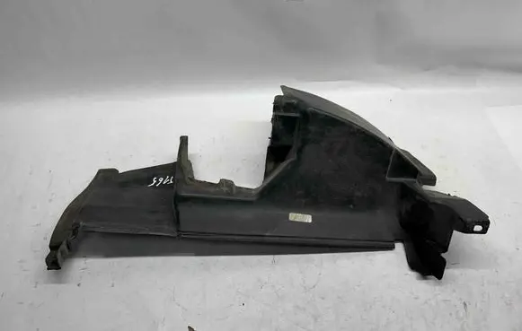 Dodge Charger Intercooler air guide/duct channel 57010437