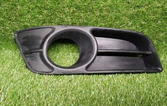 Skoda Fabia Mk1 (6Y) Front fog light trim/grill 5212702120